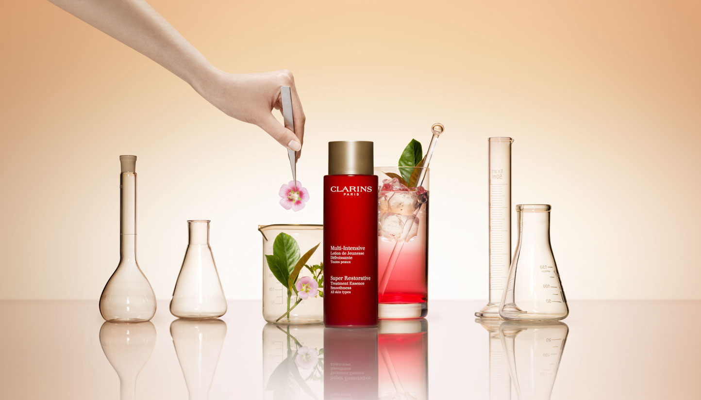 AhLo-Clarins-Treatment-Essences-04_825px